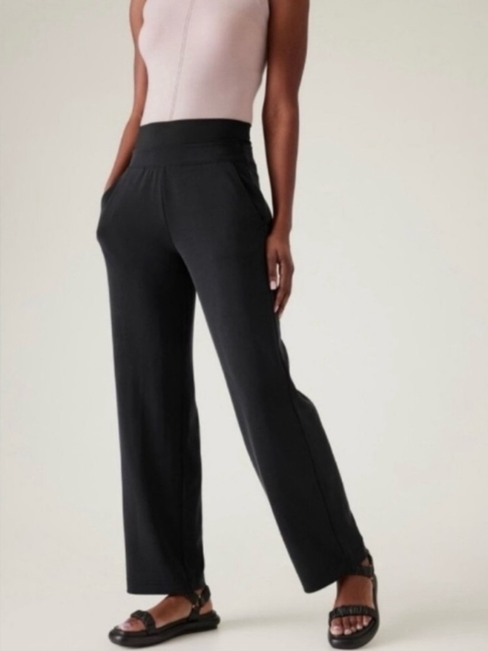 NWT Athleta Seasoft Size L Black Wide-Leg Pull-On Pants with Comfort Waist
